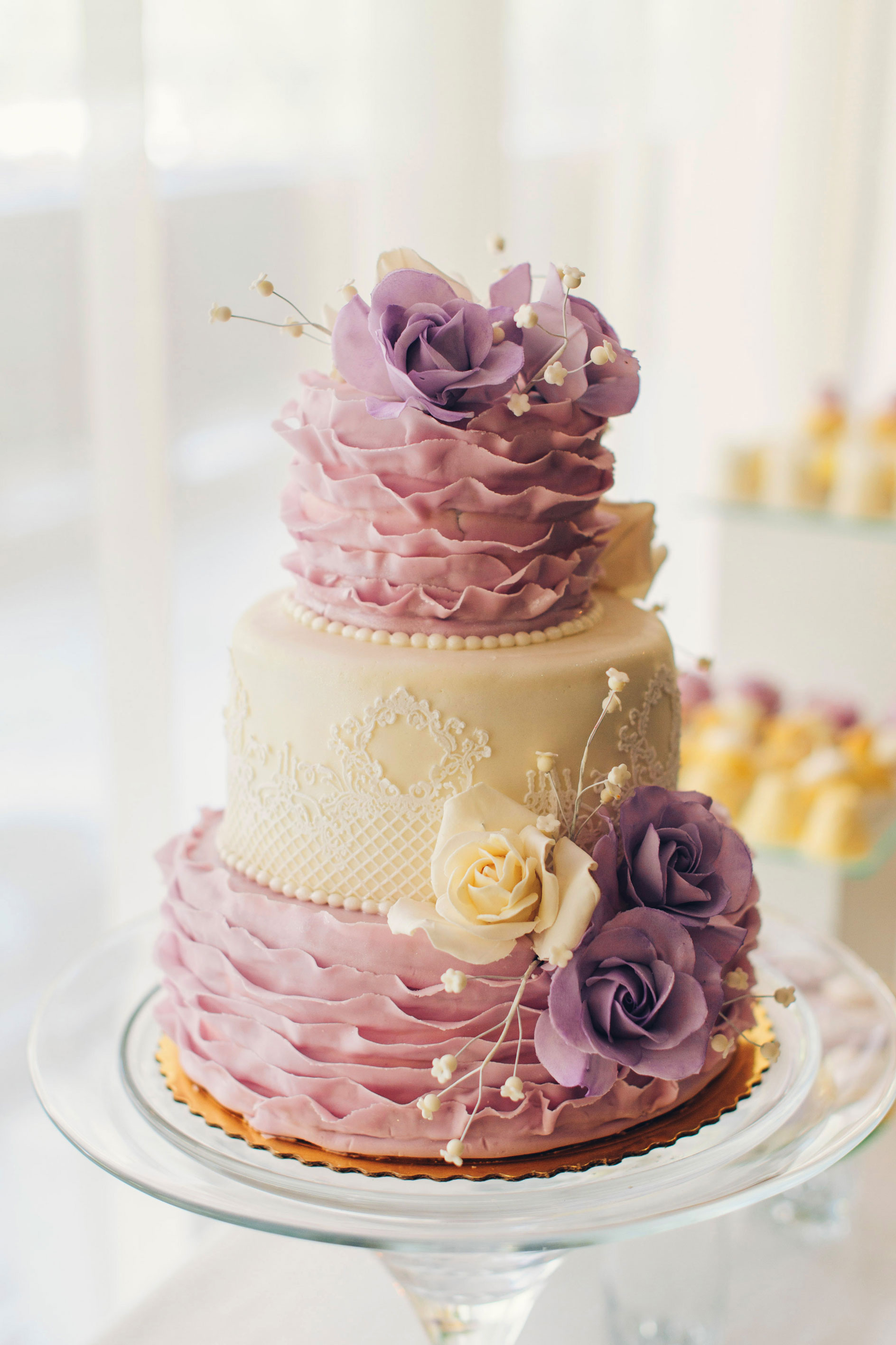 The Ultimate Guide to Wedding Cakes 