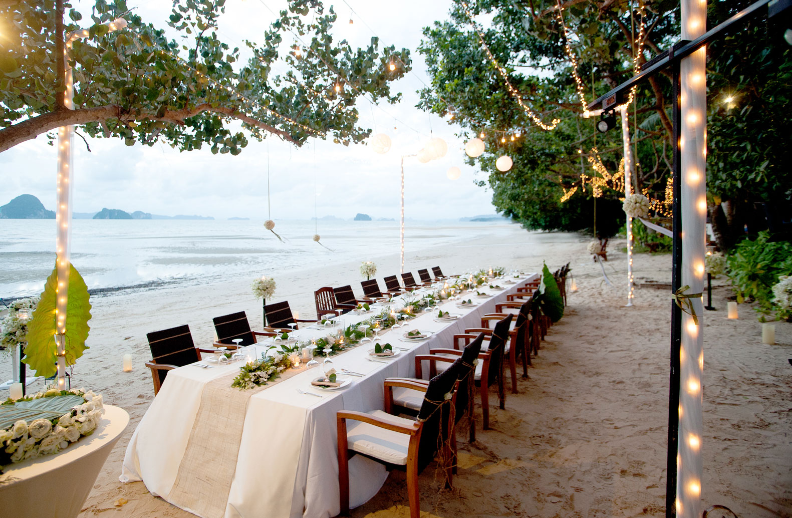 7 Luxurious Beach Wedding Locations for Tasteful Couples